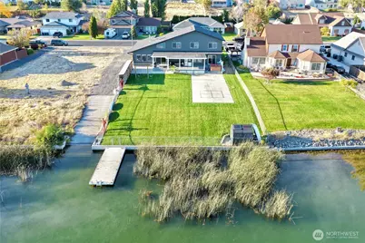 915 W Edgewater Lane, Moses Lake, WA 98837 - Photo 3