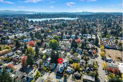 725 N 88th Street #A, Seattle, WA 98103 - Photo 35