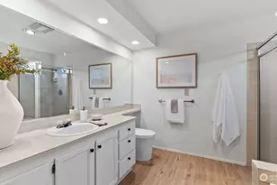 11426 SE 67th Pl, Bellevue, WA 98006 - Photo 17