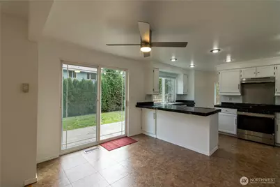7648 Oak Park Place NW, Bremerton, WA 98311 - Photo 11