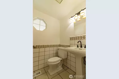 7648 Oak Park Place NW, Bremerton, WA 98311 - Photo 13