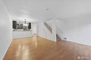 7031 210th St SW, Lynnwood, WA 98036 - Photo 3