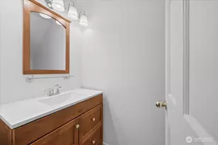 7031 210th St SW, Lynnwood, WA 98036 - Photo 11