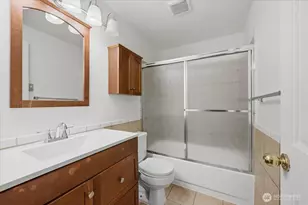 7031 210th St SW, Lynnwood, WA 98036 - Photo 17
