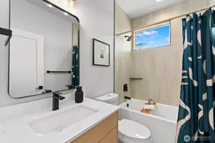 725 N 88th St, Seattle, WA 98103 - Photo 13