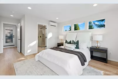 725 N 88th Street #C, Seattle, WA 98103 - Photo 17