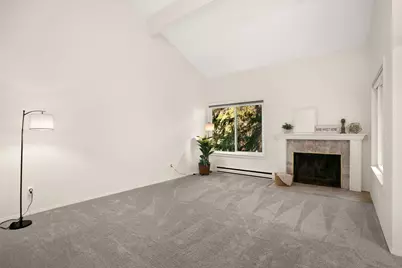 14600 NE 45th Street #D9, Bellevue, WA 98007 - Photo 5