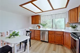 22121 4th Ave SE, Bothell, WA 98021 - Photo 3