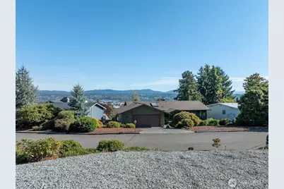 455 Seneca Avenue NW, Renton, WA 98057 - Photo 3