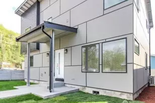 114 E Willis St, Kent, WA 98032 - Photo 1