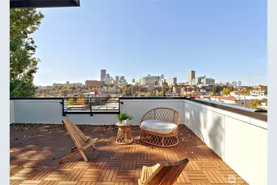 717 15th Avenue #D, Seattle, WA 98122 - Photo 23