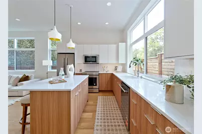 717 15th Avenue #D, Seattle, WA 98122 - Photo 7