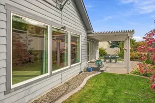 394 Lars Ln, Wenatchee, WA 98801 - Photo 5