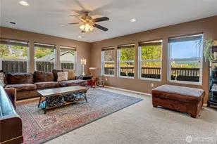 167 Tamarack Ct N, Eatonville, WA 98328 - Photo 9