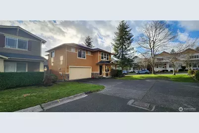 821 233rd Place NE, Sammamish, WA 98074 - Photo 3