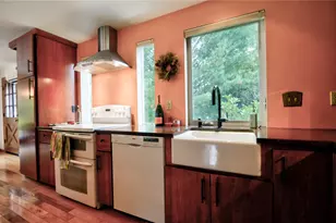 5813 Boston Harbor Rd NE, Olympia, WA 98506 - Photo 9