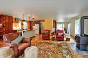 5813 Boston Harbor Rd NE, Olympia, WA 98506 - Photo 3