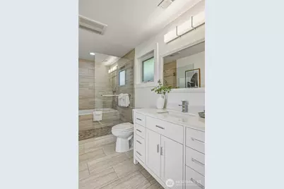 8308 14th Avenue NW, Seattle, WA 98117 - Photo 19