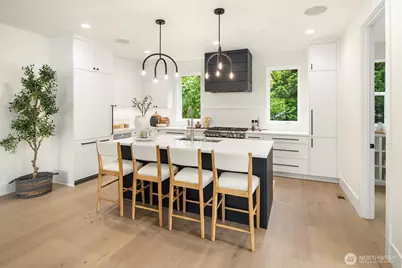 134 8th Ct, Kirkland, WA 98033 - Photo 11