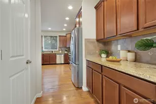 9806 198th St E, Graham, WA 98338 - Photo 9