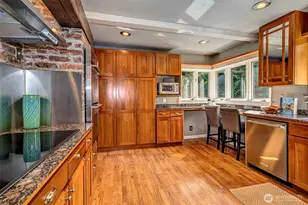 17410 44th Ave NE, Lake Forest Park, WA 98155 - Photo 9