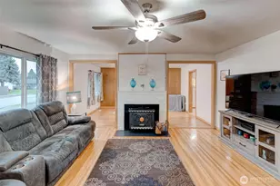1114 NE 129th St, Vancouver, WA 98685 - Photo 3