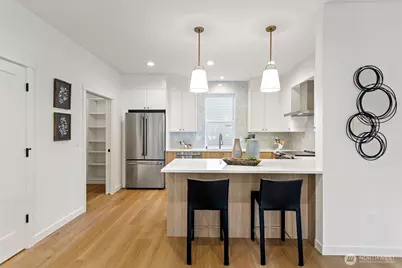 12843 NE 112th Street, Kirkland, WA 98033 - Photo 9