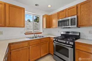 21329 60th Ave W, Mountlake Terrace, WA 98043 - Photo 7