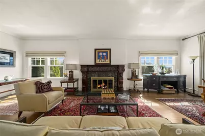 3233 Magnolia Boulevard W, Seattle, WA 98199 - Photo 17