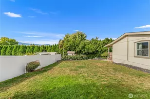 1644 8th St NE, East Wenatchee, WA 98802 - Photo 33