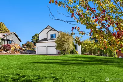 534 Azalea Avenue NE, Bainbridge Island, WA 98110 - Photo 1