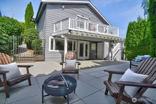 4030 26th Ave W, Seattle, WA 98199 - Photo 3
