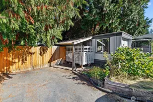 10515 Woodinville Dr, Bothell, WA 98011 - Photo 1