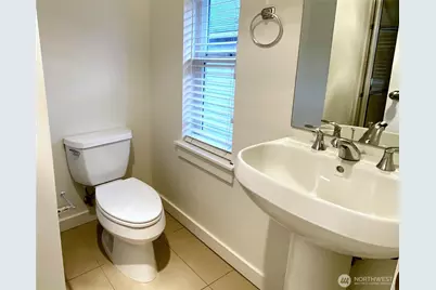 662 NE 40th Street, Seattle, WA 98105 - Photo 9