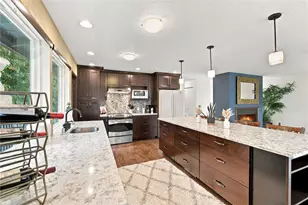 9526 4th Ave NE, Seattle, WA 98115 - Photo 9