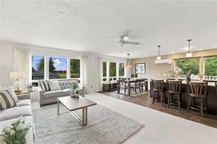 9526 4th Ave NE, Seattle, WA 98115 - Photo 3