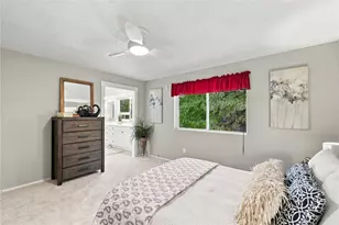 9526 4th Ave NE, Seattle, WA 98115 - Photo 15