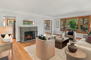 4237 2nd Ave NE, Seattle, WA 98105 - Photo 3