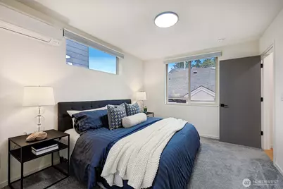 2639 41st Avenue SW #B, Seattle, WA 98116 - Photo 15
