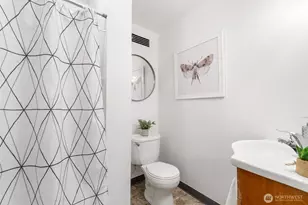 7 Harrison St, Seattle, WA 98109 - Photo 21