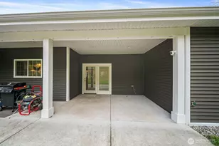 10209 438th St Ct E, Eatonville, WA 98328 - Photo 27
