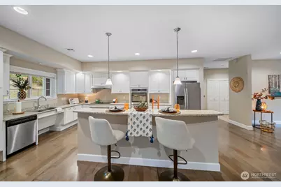 10209 438th Street Court E, Eatonville, WA 98328 - Photo 5
