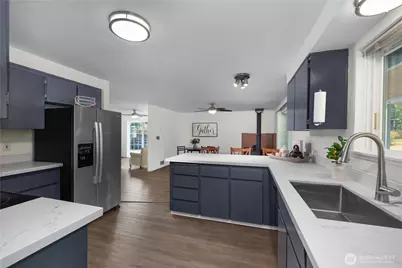 221 E Deer Creek Road, Shelton, WA 98584 - Photo 11
