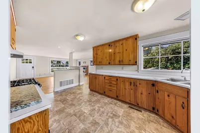 1914 10th Street, Anacortes, WA 98221 - Photo 11