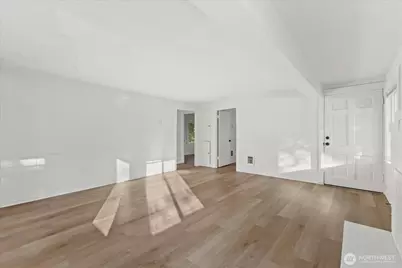 20037 15th Avenue NE, Shoreline, WA 98155 - Photo 17