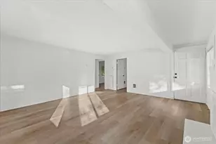 20037 15th Ave NE, Shoreline, WA 98155 - Photo 17