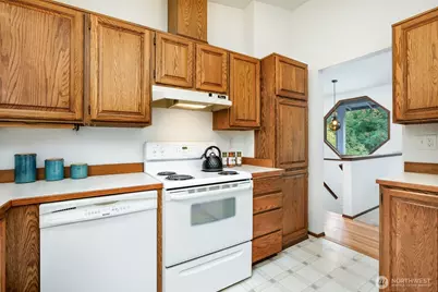 23010 39th Avenue W, Brier, WA 98036 - Photo 7