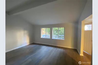 7100 Lincoln Parkway SW, Seattle, WA 98136 - Photo 3