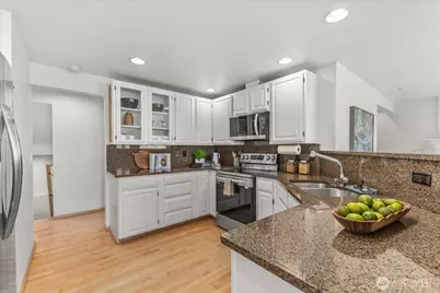 9009 45th Avenue NE, Seattle, WA 98115 - Photo 13