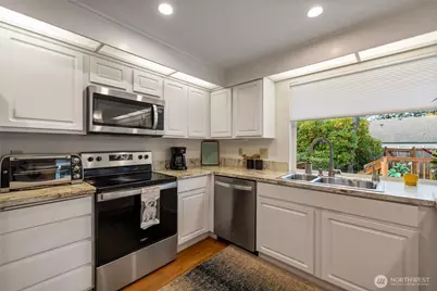 7416 95th Avenue SW, Lakewood, WA 98498 - Photo 9